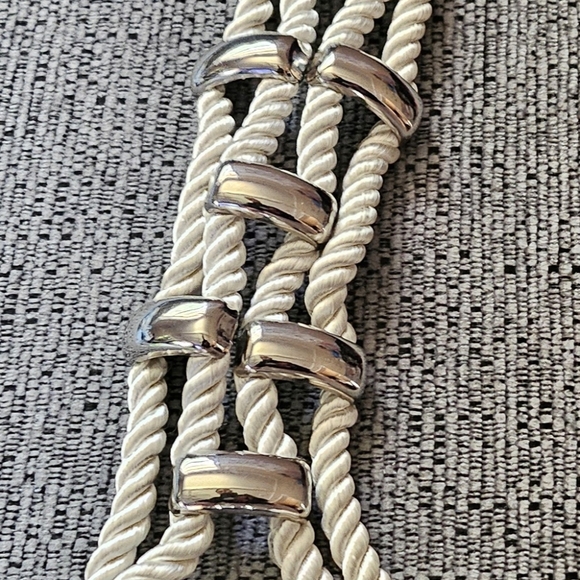 Cache Belt White w/silver accents Size Small - Picture 9 of 9